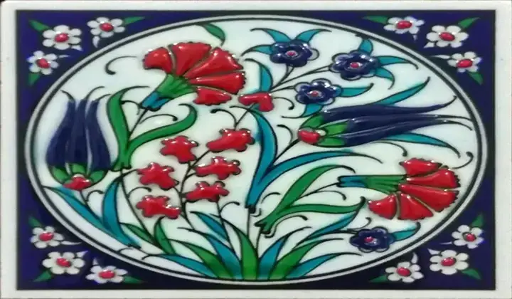 El Dekoru Çini Panolar ile Odak Noktası Yaratma: Lobiler, Girişler, Karşılama Alanları