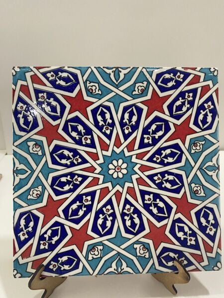 Armada Çini 20x20 Cm Ac 28 Geometrik Desenli İznik Kırmızı Çini Karo